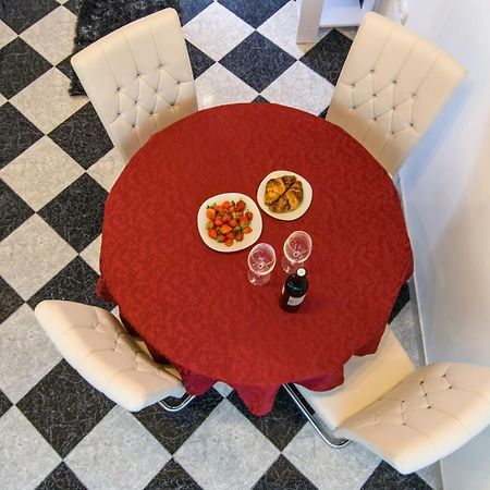 Studio Apartman Rea Трогир Екстериор снимка