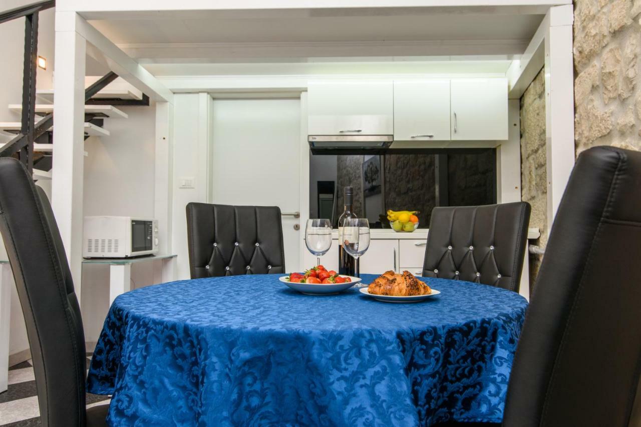 Studio Apartman Rea Трогир Екстериор снимка