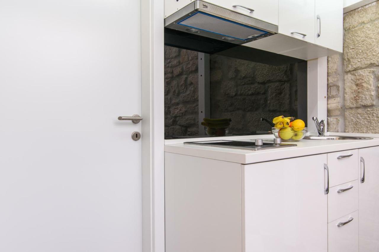 Studio Apartman Rea Трогир Екстериор снимка