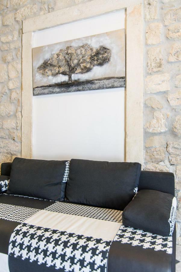 Studio Apartman Rea Трогир Екстериор снимка