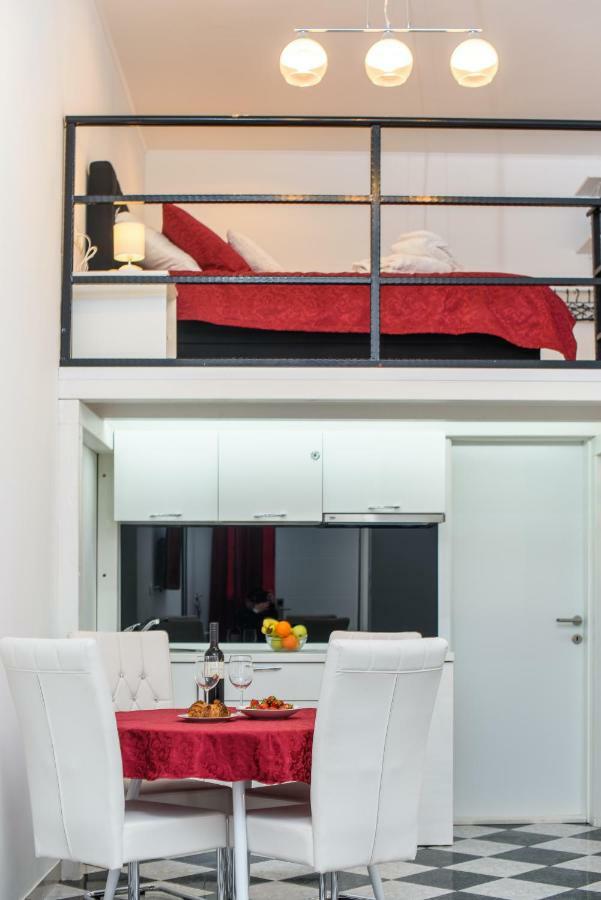 Studio Apartman Rea Трогир Екстериор снимка