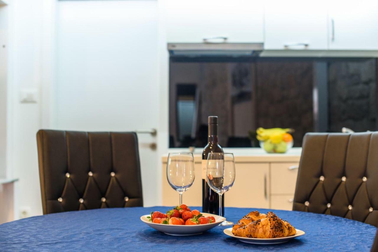 Studio Apartman Rea Трогир Екстериор снимка